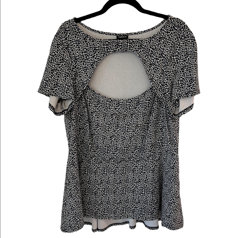 TORRID | Leopard Animal Print Cut Out Blue Short Sleeve Top 2X